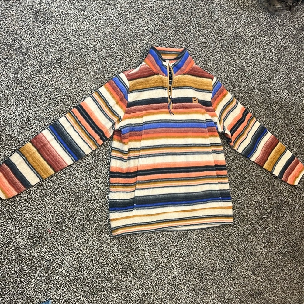 BILLABONG QUARTERZIP - NEVER WORN - SIZE LARGE